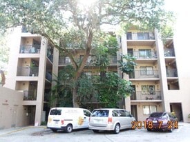 1540 Riverside Dr in Titusville, FL - Building Photo