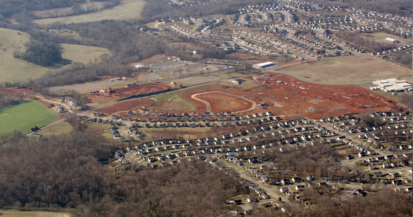 Cedar Springs in Clarksville, TN - Building Photo