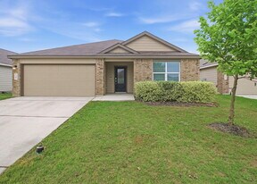 345 Cordova Xing in Seguin, TX - Building Photo