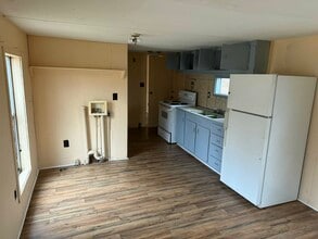 1380 Mapleash Ave in Columbia, TN - Building Photo - Building Photo