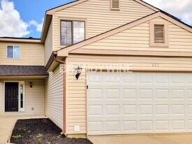 605 Woods Crossing Ln in Indianapolis, IN - Building Photo