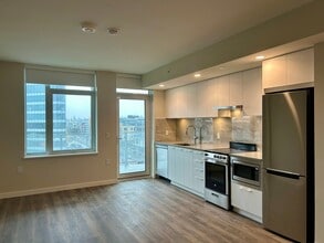 Spencer House in Vancouver, BC - Building Photo - Building Photo