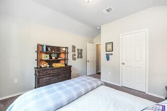 106 Elm in Magnolia, TX - Building Photo - Building Photo