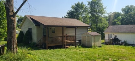 236 Childs Rd in Stanardsville, VA - Building Photo - Building Photo