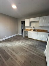 37 Cortland St, Unit 1 in Springfield, MA - Building Photo - Building Photo