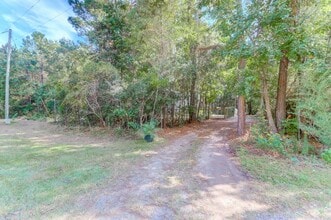 2961 Hut Rd in Johns Island, SC - Building Photo - Building Photo