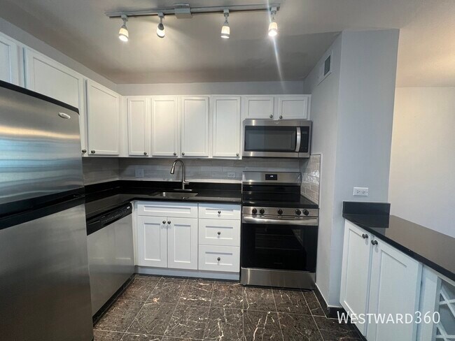 property at 222 E Pearson St