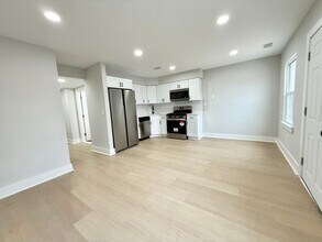 310 Jackson St in Philadelphia, PA - Building Photo - Building Photo