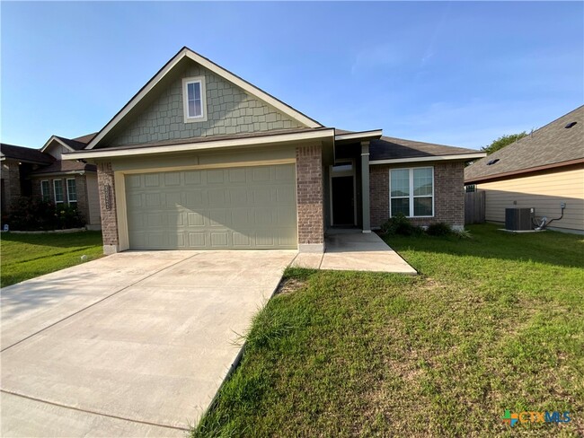 property at 3022 Dade Loop