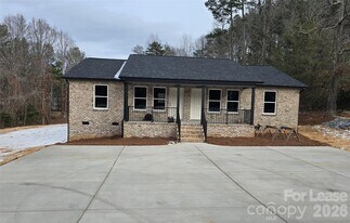 2324 Beth Haven Church Rd in Denver, NC - Building Photo