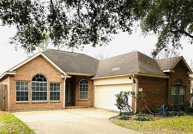 330 Darby Trails Dr in Sugar Land, TX - Building Photo - Building Photo