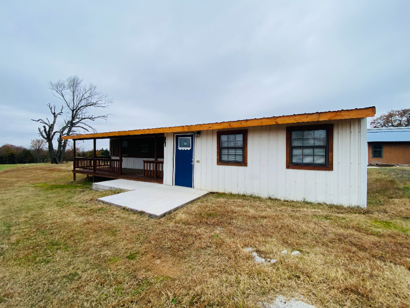 105142 S 4736 Rd in Muldrow, OK - Building Photo