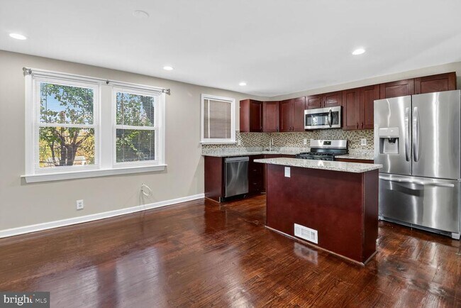 3814 Erdman Ave in Baltimore, MD - Building Photo - Building Photo