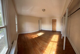 29 N Union St, Unit 2 in Burlington, VT - Foto de edificio - Building Photo