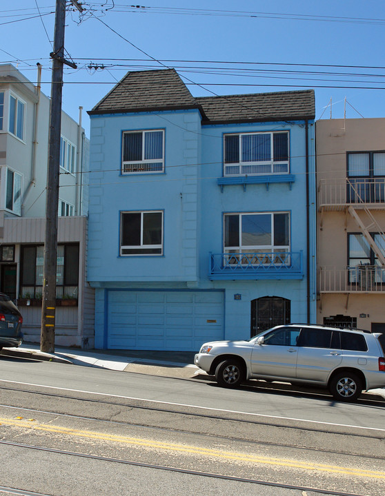 1915 Taraval St in San Francisco, CA - Foto de edificio