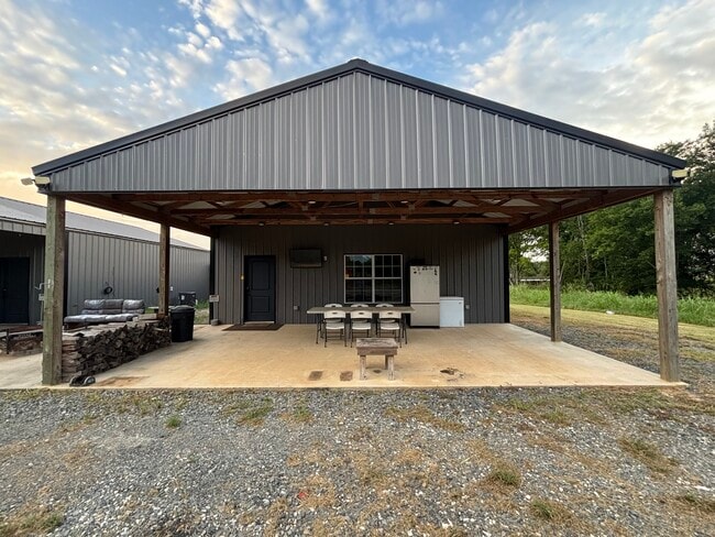 property at 5900 Winnsboro Road