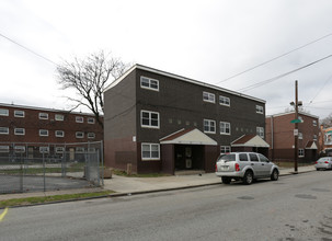 Whitehall Apartments in Philadelphia, PA - Building Photo - Building Photo