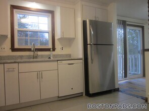 32 Fayette Rd in Bedford, MA - Building Photo - Building Photo