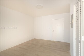 717 SW 11th Ave in Miami, FL - Building Photo - Building Photo