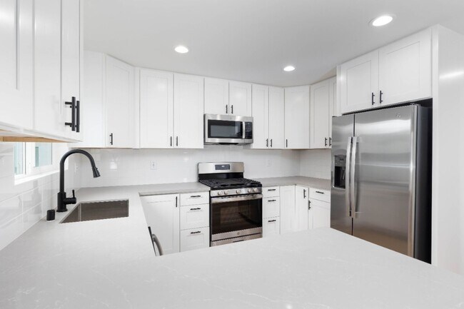 6961 Saranac St-Unit -6961 Saranac Street in San Diego, CA - Building Photo - Building Photo