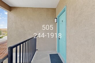1121 Meadowlark Way SE in Rio Rancho, NM - Building Photo - Building Photo