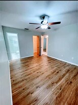 18246 Mediterranean Blvd in Hialeah, FL - Building Photo