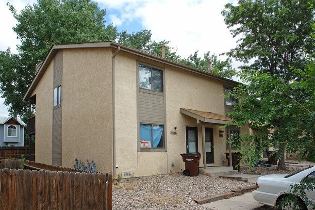 5530-5536 Bonita Village Rd in Colorado Springs, CO - Building Photo - Building Photo