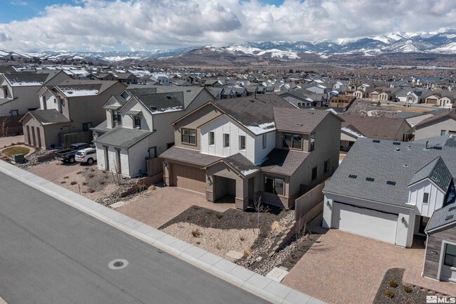 15037 Iron River Dr in Reno, NV - Foto de edificio - Building Photo