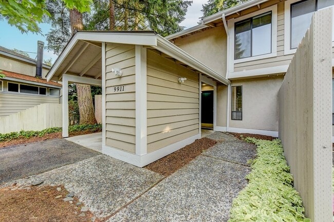 9911 NE 135th Pl