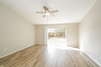 7619 Clovelly Park Pl in Apollo Beach, FL - Building Photo - Building Photo