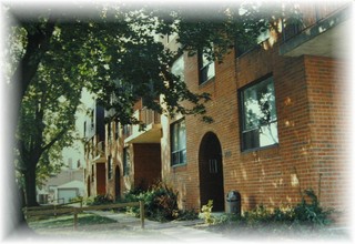 St. Matthew's Bracondale House in Toronto, ON - Building Photo - Building Photo