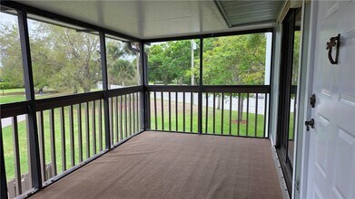 1212 Breezy Way, Unit 7H in Sebastian, FL - Building Photo - Building Photo