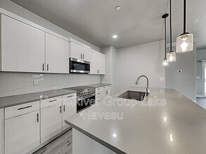 2705 Palisades Dr in Lake Havasu City, AZ - Building Photo - Building Photo