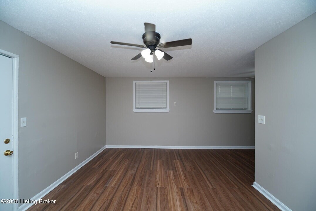 1623 Brick Kiln Ln in Louisville, KY - Building Photo