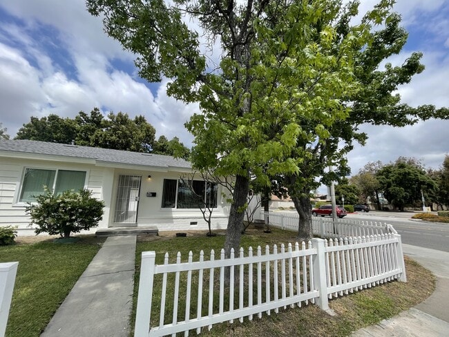 property at 301 S Fann St