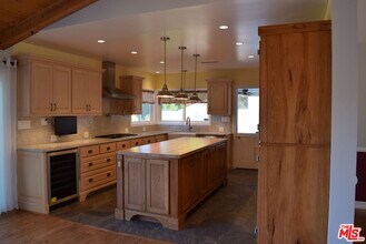 11365 Chalon Rd in Los Angeles, CA - Building Photo - Building Photo