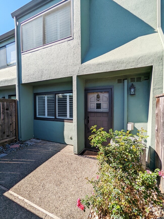 property at 3520 Shelter Creek Dr