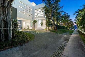 440 S Hibiscus Dr in Miami Beach, FL - Building Photo - Building Photo