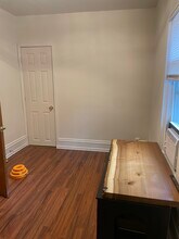 1611 Grand St NE, Unit Unit 2 in Minneapolis, MN - Building Photo - Building Photo