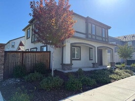 4364 White Ash Ln in Sacramento, CA - Building Photo