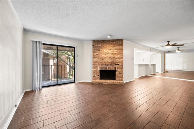 15221 Berry Trail in Dallas, TX - Building Photo