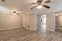 5895 Hampton Ct photo'