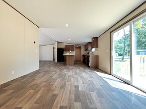 82 Deerwood Park in Centralia, IL - Building Photo - Building Photo