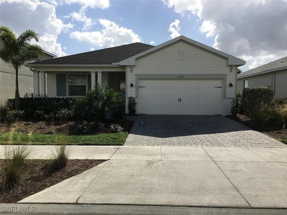 17805 Corkwood Bend Trail in Punta Gorda, FL - Building Photo