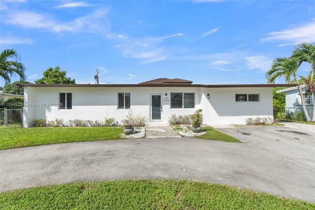 property at 5520 SW 91 Ave