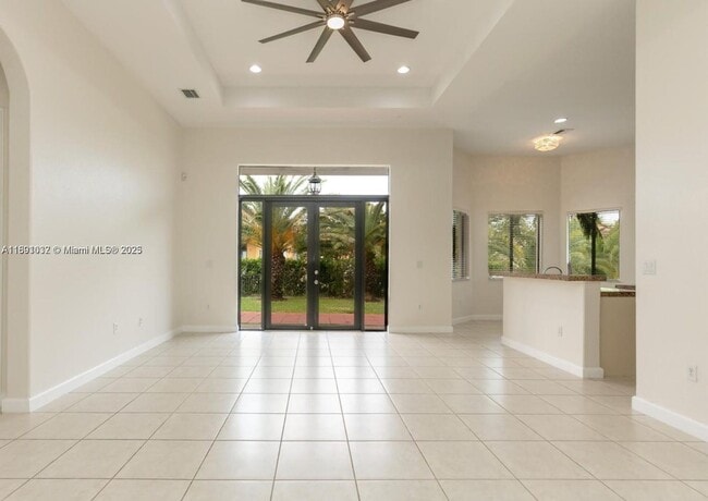 7635 SW 193rd Ln in Cutler Bay, FL - Building Photo - Building Photo