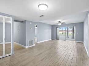 183 Lake Carol Dr in West Palm Beach, FL - Building Photo