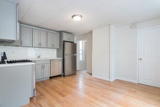 29 Pinckney St in Somerville, MA - Building Photo - Building Photo