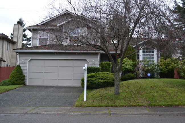 property at 32621 20th Ave SW
