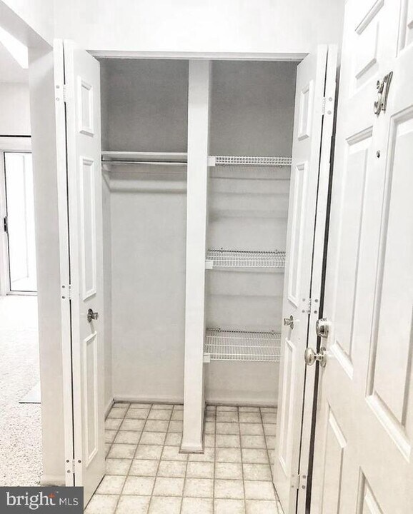 7759 New Providence Dr in Falls Church, VA - Building Photo